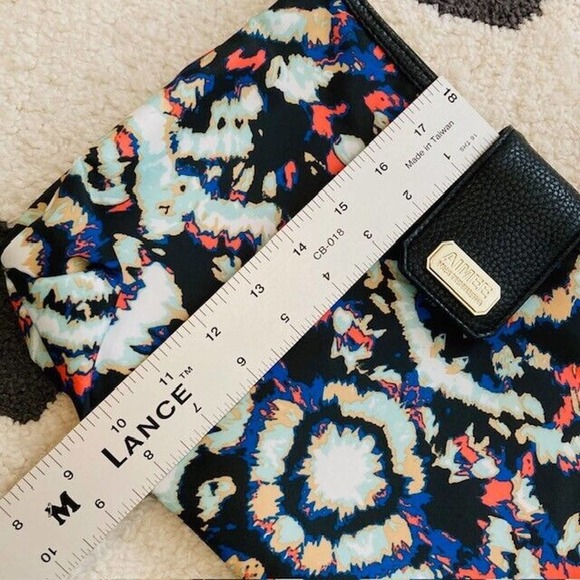 Aimee Kestenberg Malibu Print Colorful Leather Cosmetic Bag Toiletry Travel Case - Picture 11 of 12